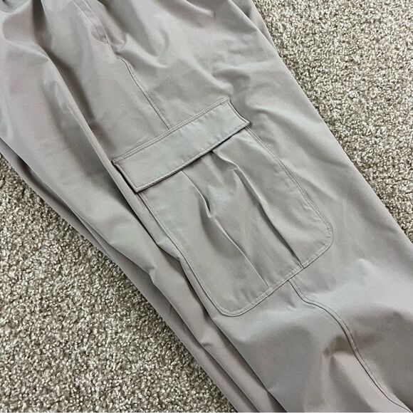 Under Armour Unstoppable Woven Sheen  Parachute cargo pants women's XL - Picture 6 of 10